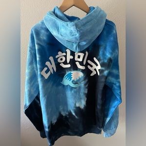 KORELIMITED 🌊🌊 Ocean Wave Hoodie Tie-dye Blue - Men’s Medium - Made in USA
